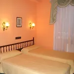 Restaurante Carolina 招待所 Pedrosillo el Ralo