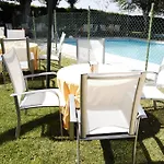 Restaurante Carolina 招待所 3*