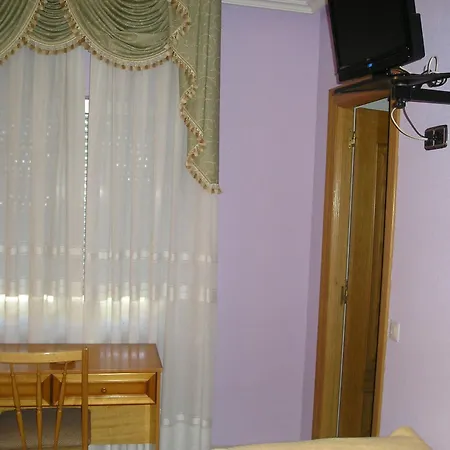 Guest house Restaurante Carolina 2*