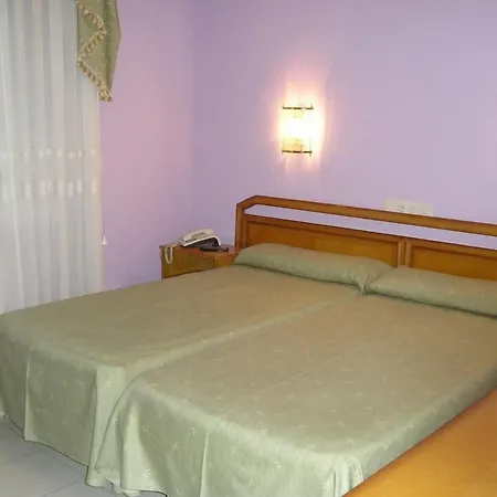 Πανσιόν Restaurante Carolina Pedrosillo el Ralo