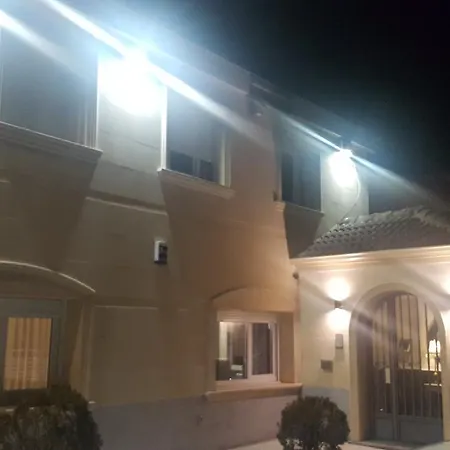 Πανσιόν Restaurante Carolina 3*