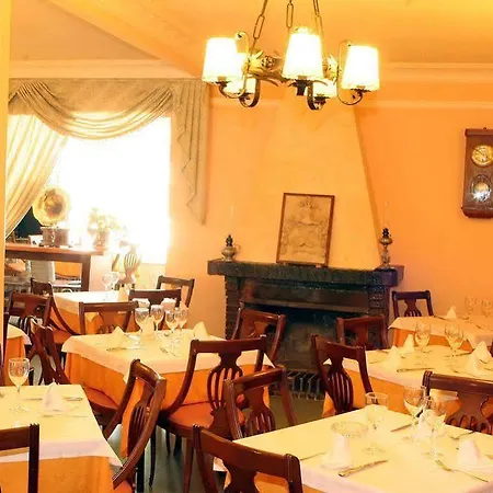 Restaurante Carolina 3* Pedrosillo el Ralo